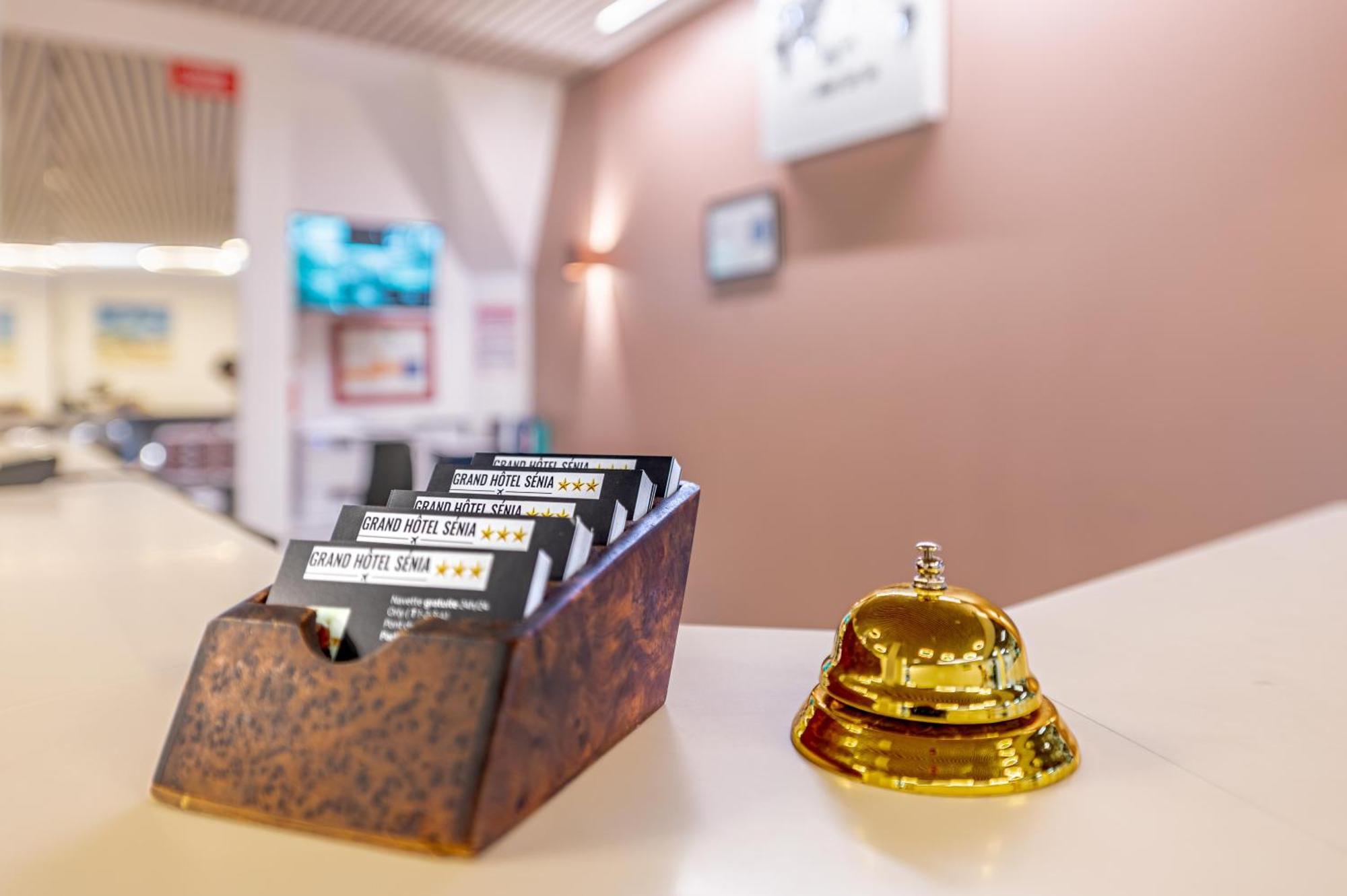 Grand Hotel Senia Orly Exterior foto